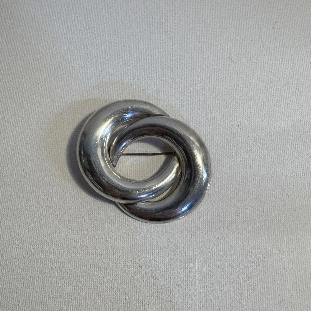 Unbranded Brooch Unisex OS SS Interlocking Circle Vintage Minimalist Tested